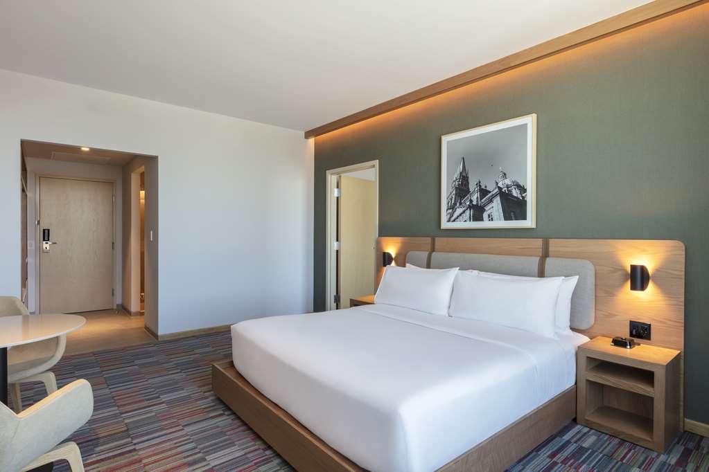 Hilton Garden Inn Guadalajara Airport El Zapote  Bilik gambar