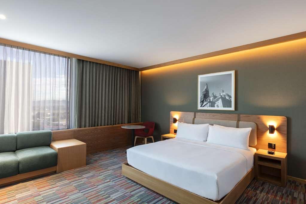 Hilton Garden Inn Guadalajara Airport El Zapote  Bilik gambar