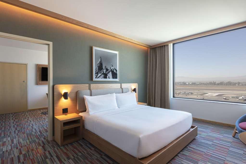 Hilton Garden Inn Guadalajara Airport El Zapote  Bilik gambar